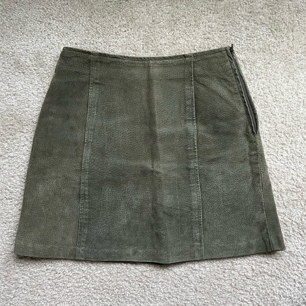 Kathy Ireland Leather Skirt